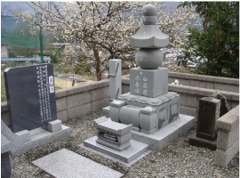 加藤家完成墓地（五輪塔）