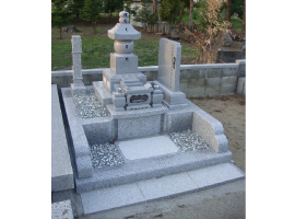 寺族完成墓地（五輪塔）